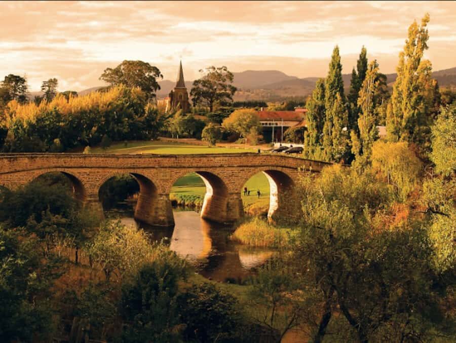 3D Tasmanian Highlights: Hobart, Port Arthur & Bruny Island - Guides, group energy, and the small details that matter