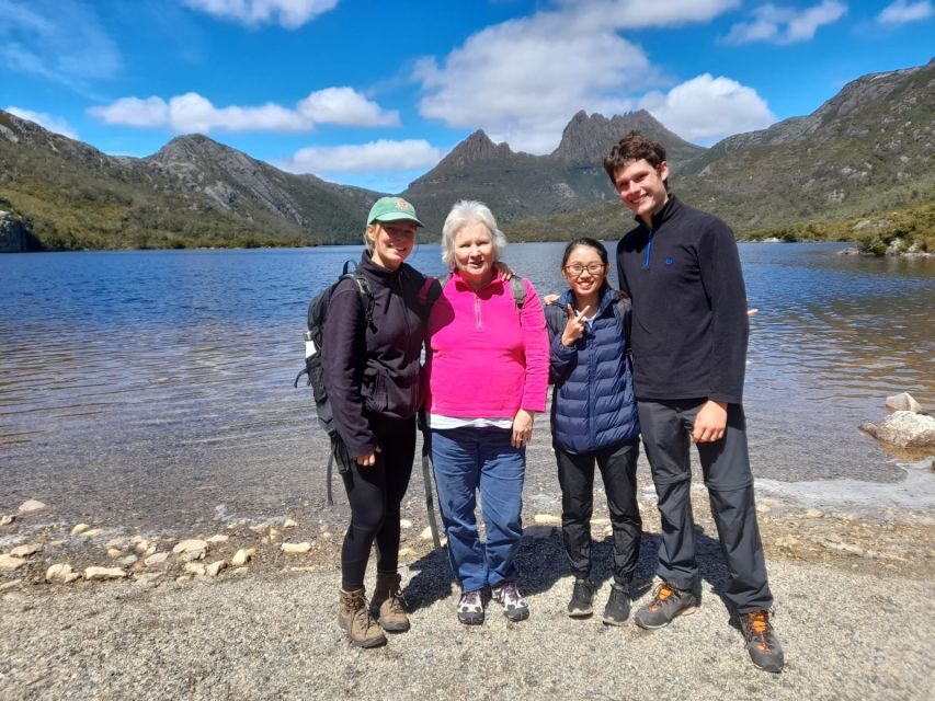 From Hobart: Active Day Trip to Cradle Mountain - The wilderness picnic: bring what you need, then breathe