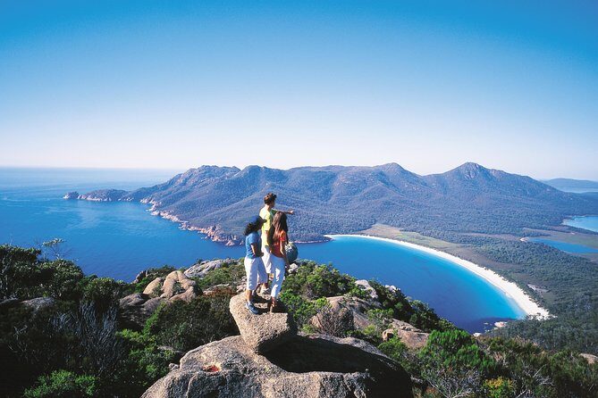 Full-Day Tour to Wineglass Bay from Hobart - Coles Bay stop: where sea-level views set you up for the hike