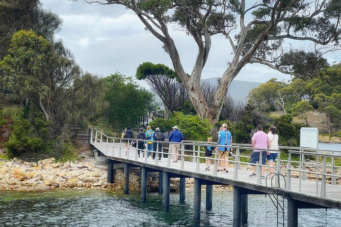 Grand Port Arthur with guided Isle of the Dead tour - Isle of the Dead: Carnarvon Bay cruise and the moving guided walk