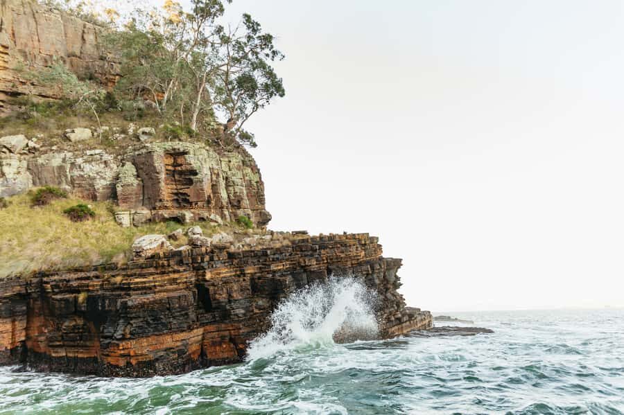 Hobart: 2.5-hour Iron Pot Lighthouse Cruise - What to wear and how to handle wind and motion