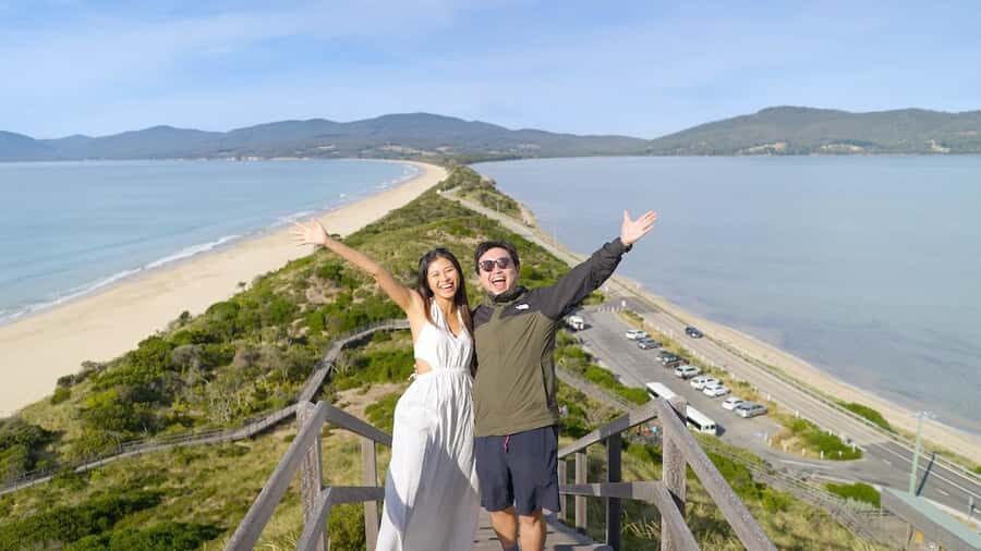 Hobart: Bruny Island Food, Sightseeing & Lighthouse Day Tour - The Sweet Side of Bruny: Honey, Fudge, and Chocolate