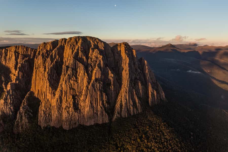 Hobart: Fly & Cruise in Southwest Wilderness Area with Lunch - The Deny King Bird Hide stop: a focused nature moment