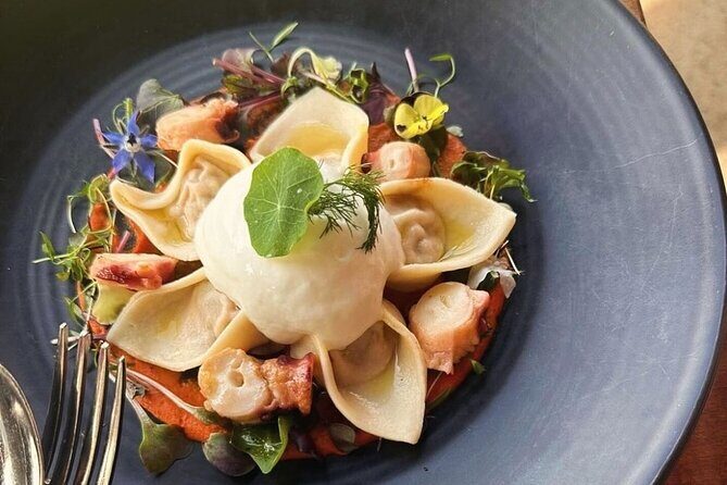 Hobart Full Day Wine and Food Tour - Cellar Door Stops: How the Day Works at Pooley and Friends
