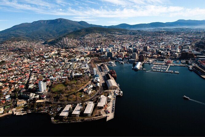 Hobart Highlights Day Tour - Salamanca Market: 90 minutes to taste Hobart’s culture (Saturdays only)