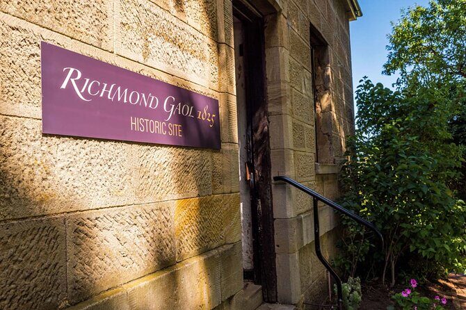 Hobart Hop-On Hop-Off Bus & Richmond Village Tour - From Brooke Street Pier to Richmond Gaol: How the day flows