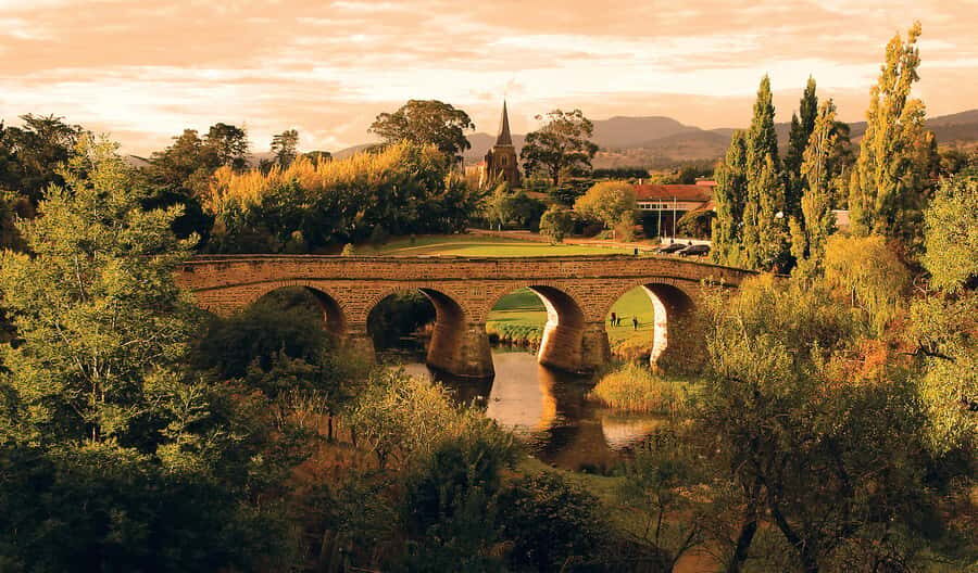 Hobart: nipaluna Half-Day Highlights Tour - The Hobart City Loop: Guided Commentary While You Ride