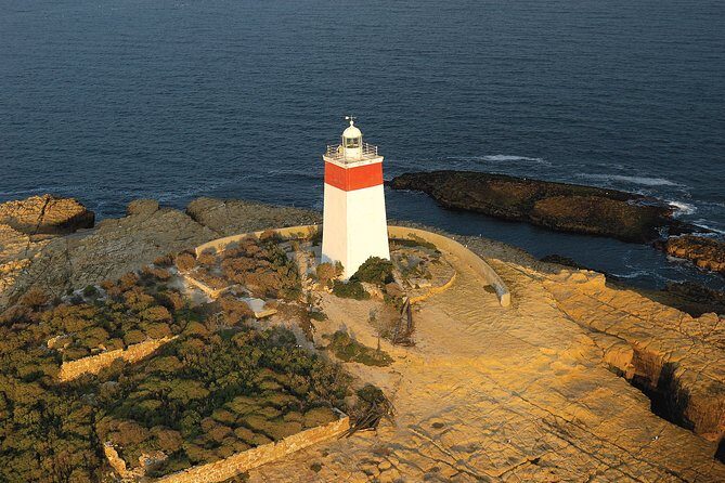 Hobart Sightseeing Cruise including Iron Pot Lighthouse - Franklin Wharf start: quick check-in and a comfortable ride setup