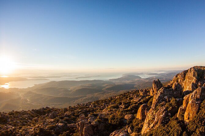 Hobart: Waterfalls, Wilderness & Wildlife - Active Day Tour - The schedule: why an early start matters (and how it feels)