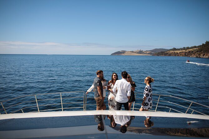 Peppermint Bay Cruise & Lunch - Woodbridge stroll and lunch at Peppermint Bay Hotel
