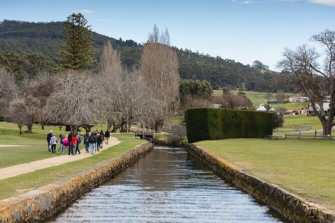 Port Arthur Full-day Guided Tour with Harbour Cruise and Tasman National Park - Richmond stop: the convict-built landmark photo break