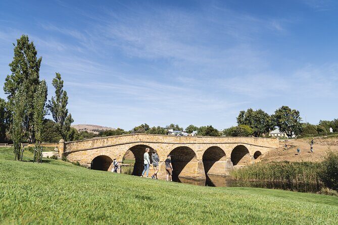 Signature Wine Tour - Hobart & SE Tasmania - Richmond Bridge: Australia’s oldest bridge and a short history hit
