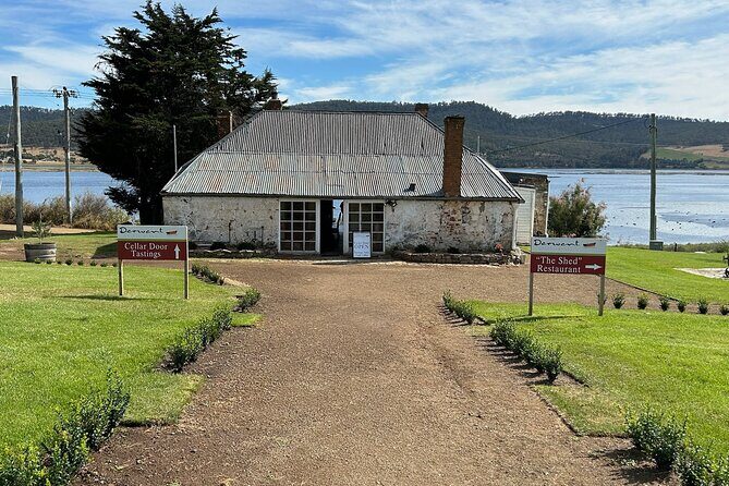 Signature Wine Tour - Hobart & SE Tasmania - The small-group day: pickup, air-con comfort, and a pace that works