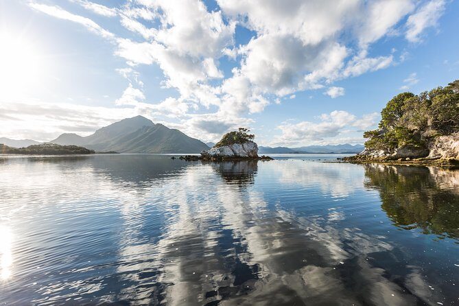 Southwest Tasmania Wilderness Experience: Fly Cruise and Walk Including Lunch - Meet the people who make it feel personal: pilots and guides