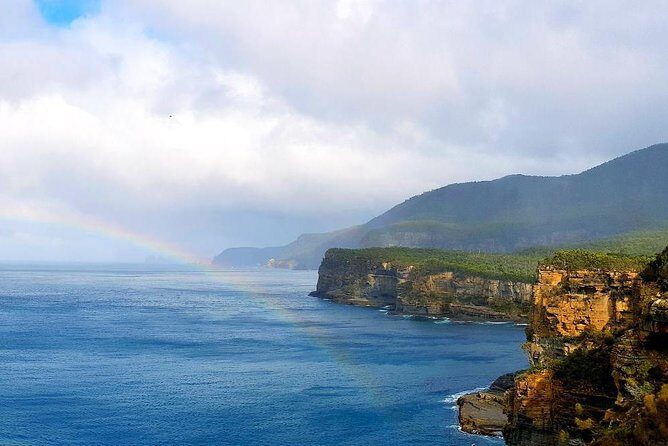 Tasmania 5 Day East Coast Tour - Day 4: East Coast Nature World, Bay of Fires, oyster farm stops, and cheese