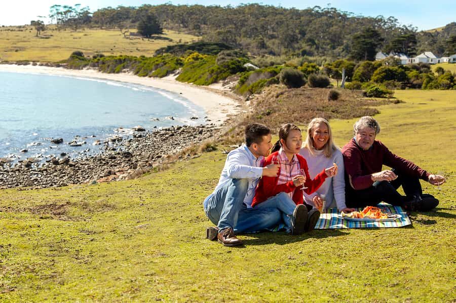 Wineglass Bay and Maria Island Scenic Flight Experience - Price and Value: Is $353 Good for a 3-Hour Flight?
